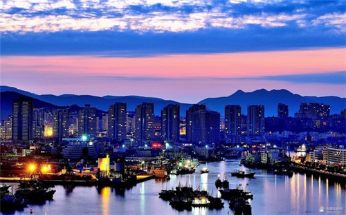 创业店开零食铺好吗现在